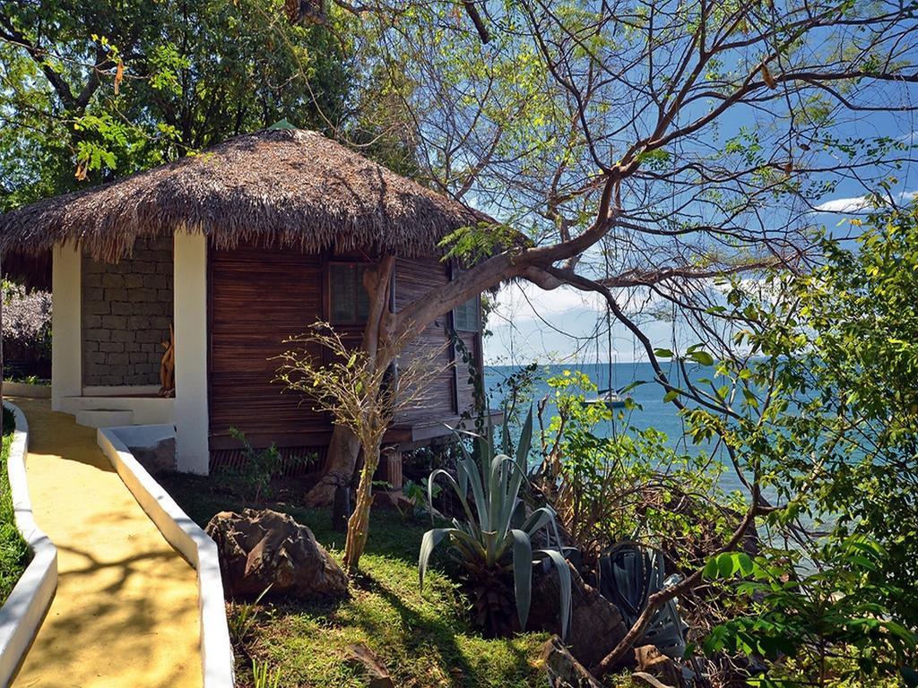 Auberge Le Maki Lodge Ampangorinana Værelse billede